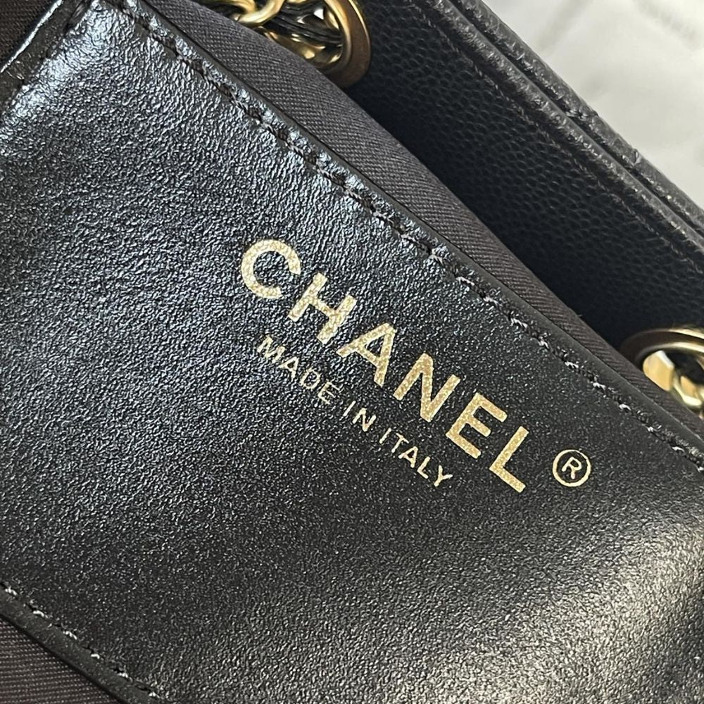 [Premium Quality] – Chanel 25 Small Handbag Grained And Gold Tone Metal Black 10.2 Inches As5293 B20304 94305