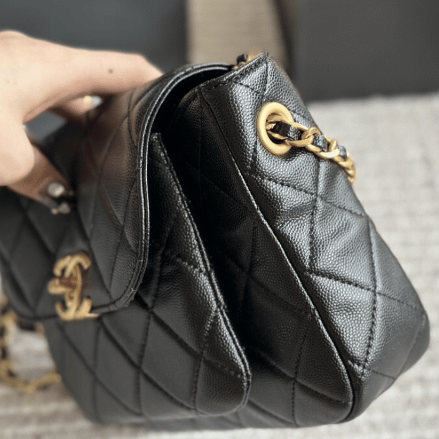Chanel Messenger/Top Handle Flap Bag Black 8.3 Inches