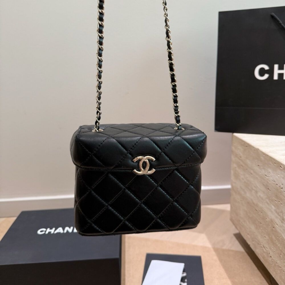 Chanel Small Secret Box Bag Quilted Leather Gold Tone Black 6.3 Inches