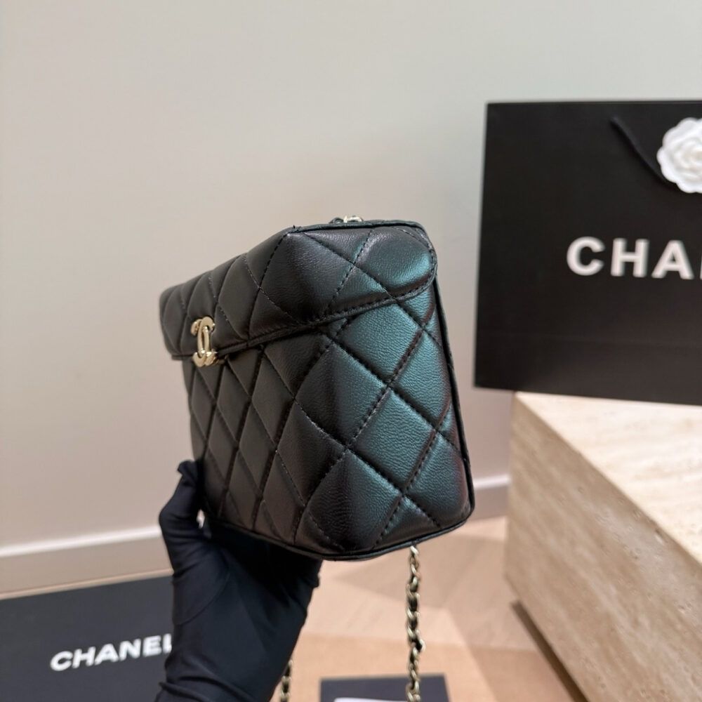 Chanel Small Secret Box Bag Quilted Leather Gold Tone Black 6.3 Inches