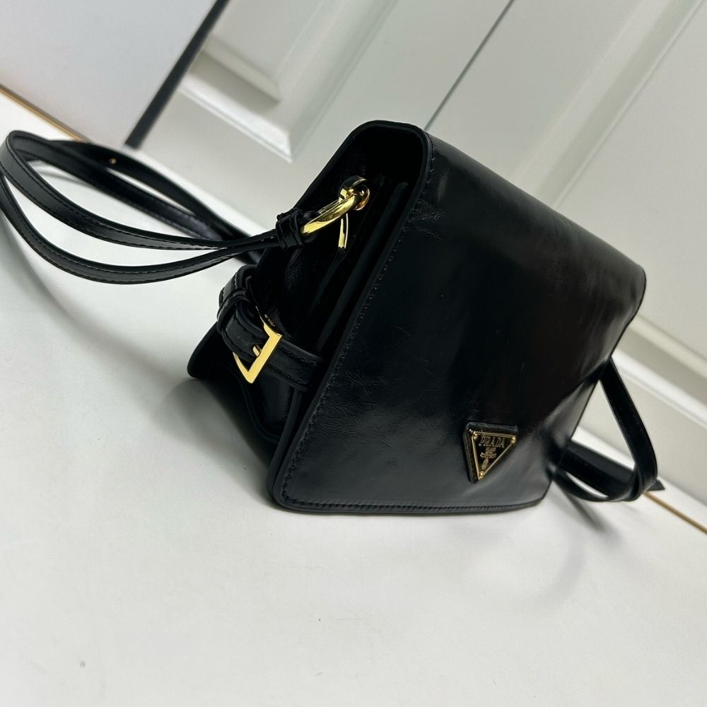 Prada Leather Shoulder Bag Black 9.1 Inches 1Bd082 2Cyr F0002 V Dvj
