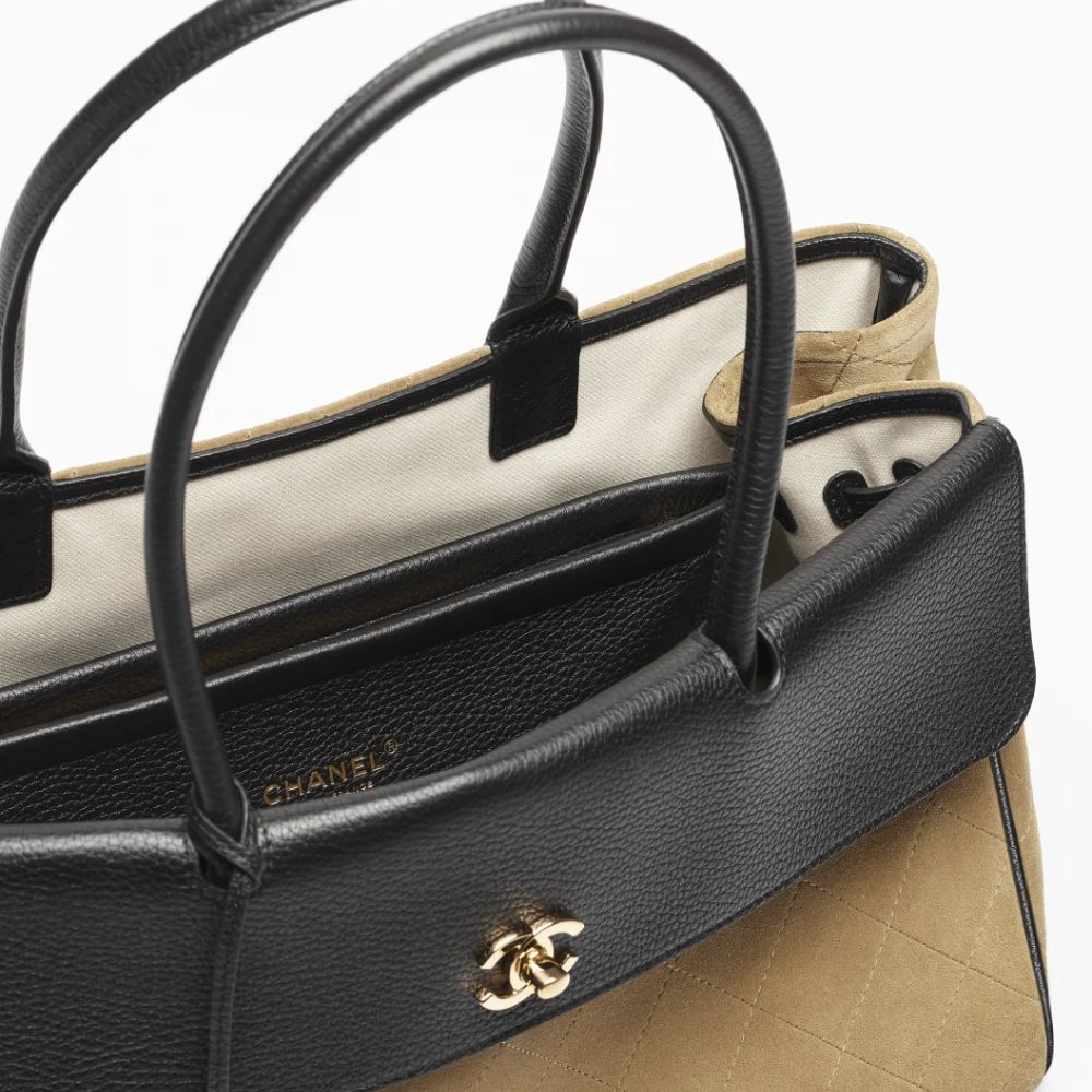 Chanel Métiers d’art 2026 Shopper Dark Beige & Black Gold Hardware 12.6 Inches