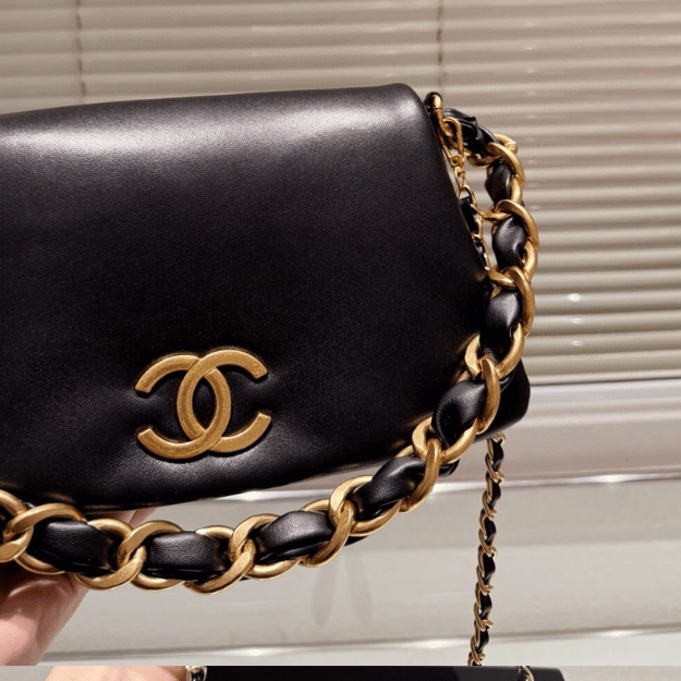 Chanel Vintage-Style Flap Bag Black 11.0 Inches