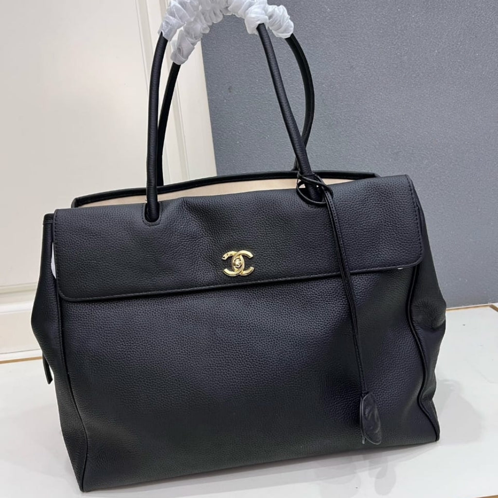 Chanel Large Tote Bag Grained And Gold Tone Metal Black 16.9 Inches AS6289 B24248 94305