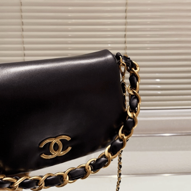 Chanel Vintage-Style Flap Bag Black 11.0 Inches