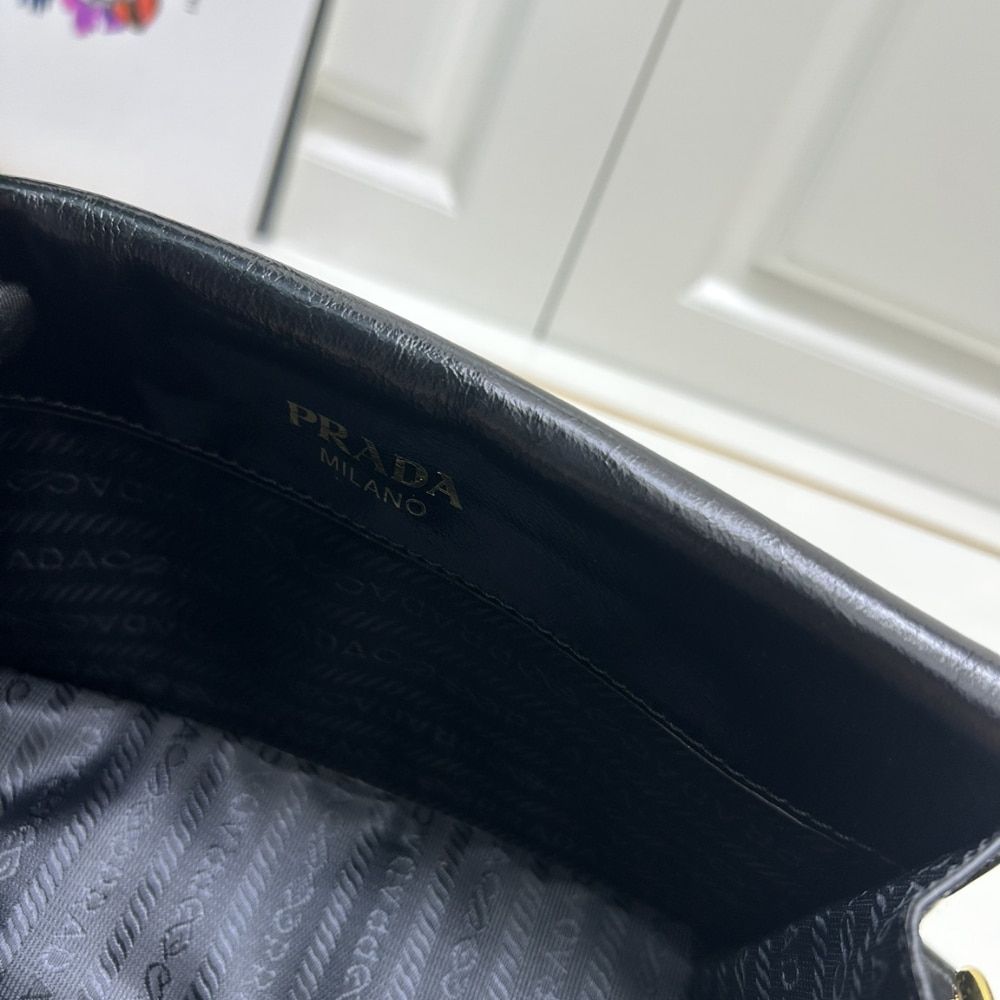 Prada Leather Shoulder Bag Black 9.1 Inches 1Bd082 2Cyr F0002 V Dvj