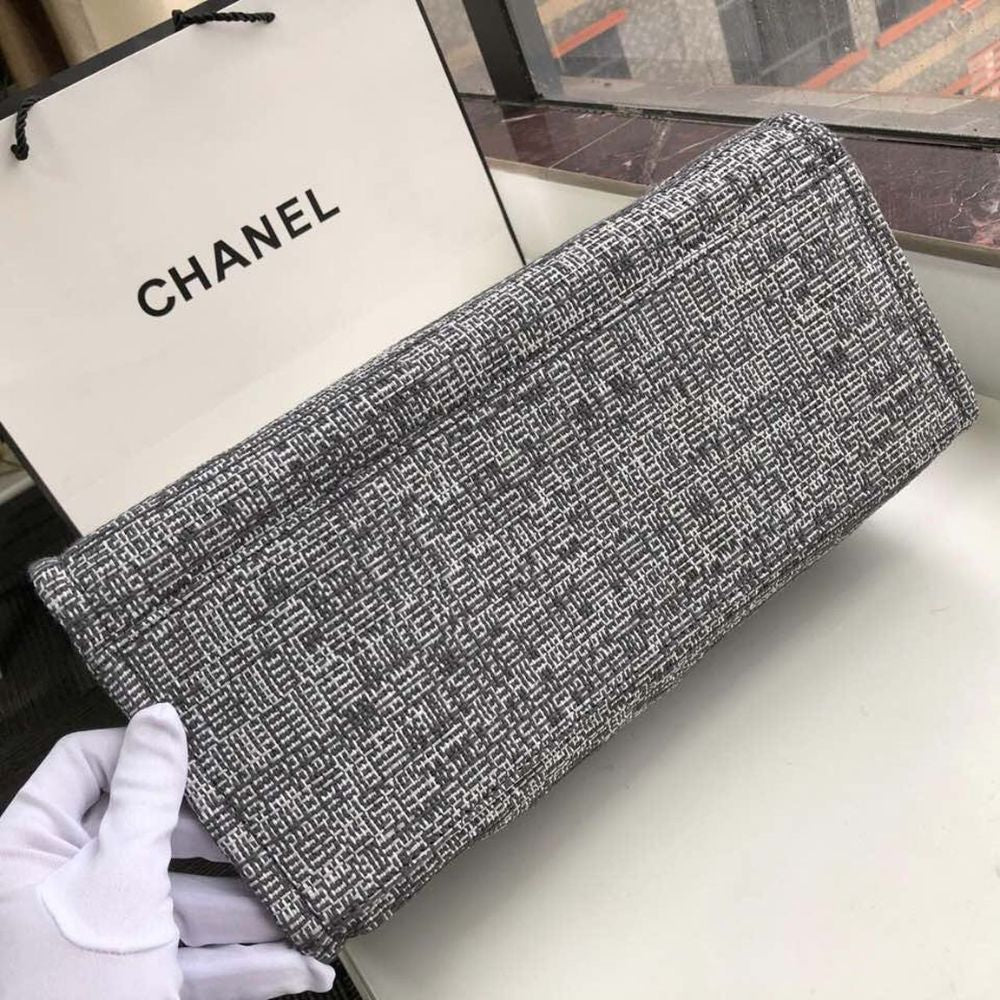 Chanel Deauville Tote Raffia Canvas Bag Black 14.9 Inches