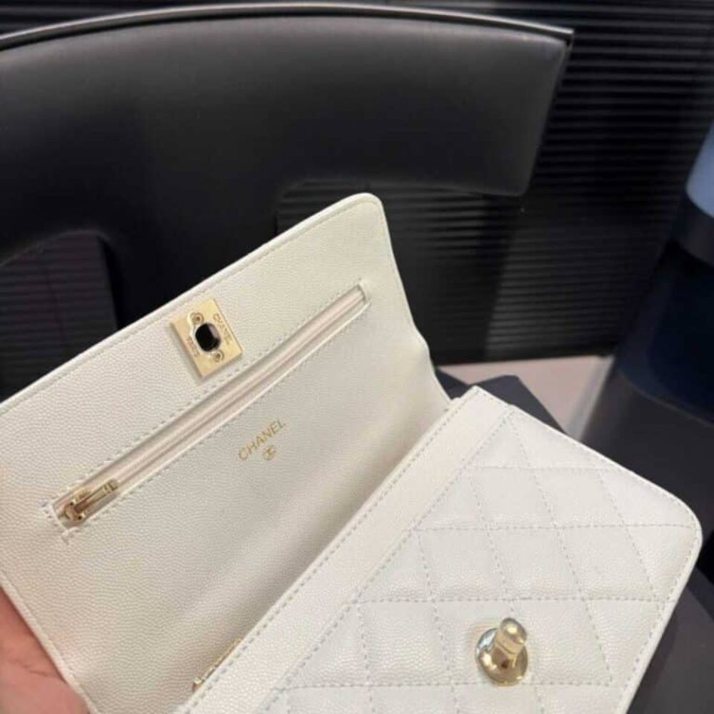 Chanel Clutch With Strap Shiny Crumpled With Imitation Pearls White 7.9 Inches Ap3803 B15603 10601