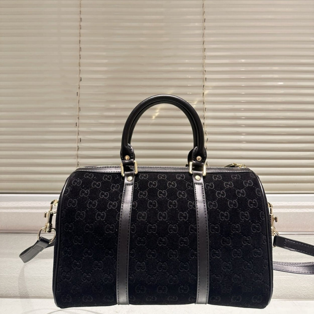 Gucci Small Jumbo GG Canvas Duffle Bag Black 11.8 Inches