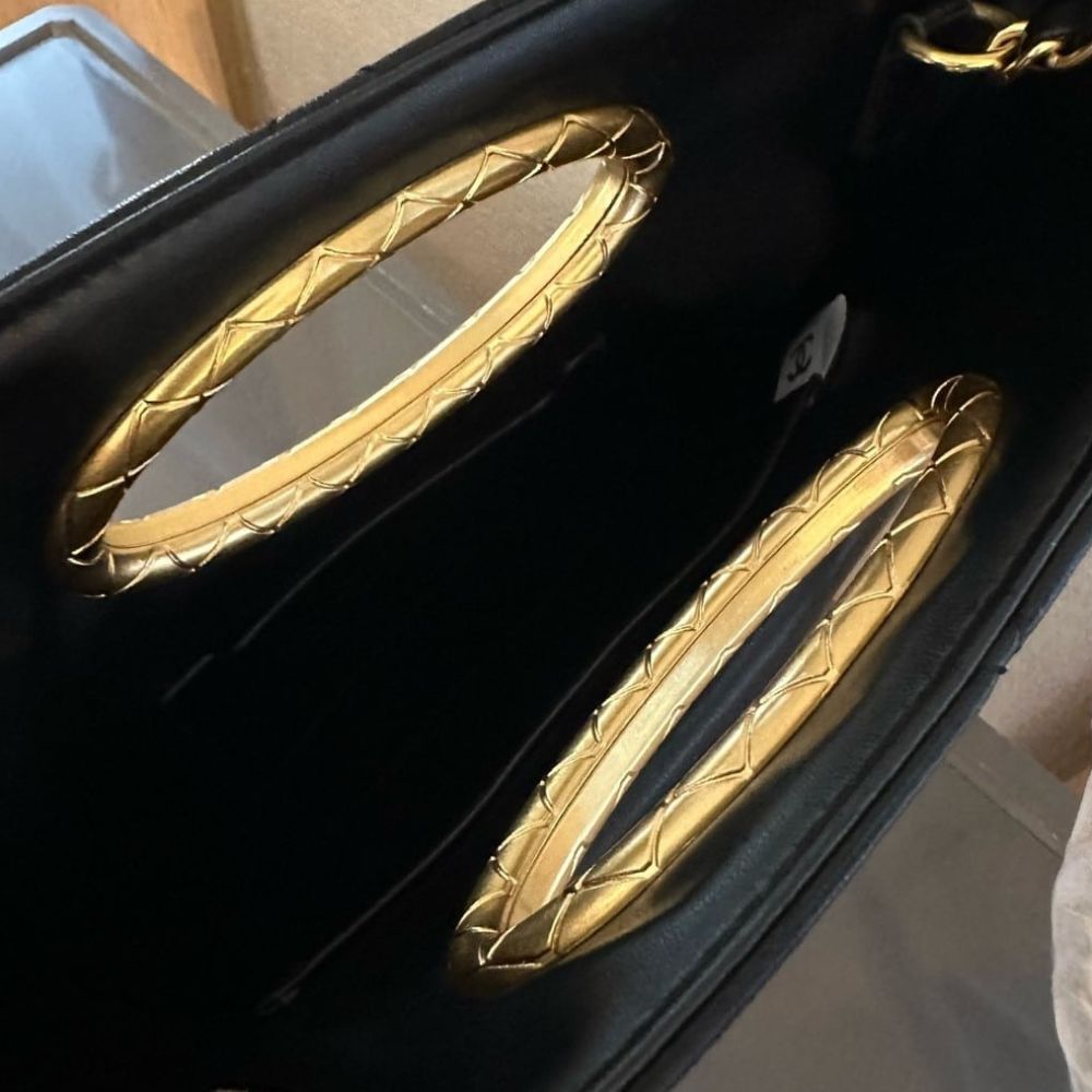 Chanel Clutch And Gold Plated Metal In Black 9.8 Inches AS5038 B17663 94305