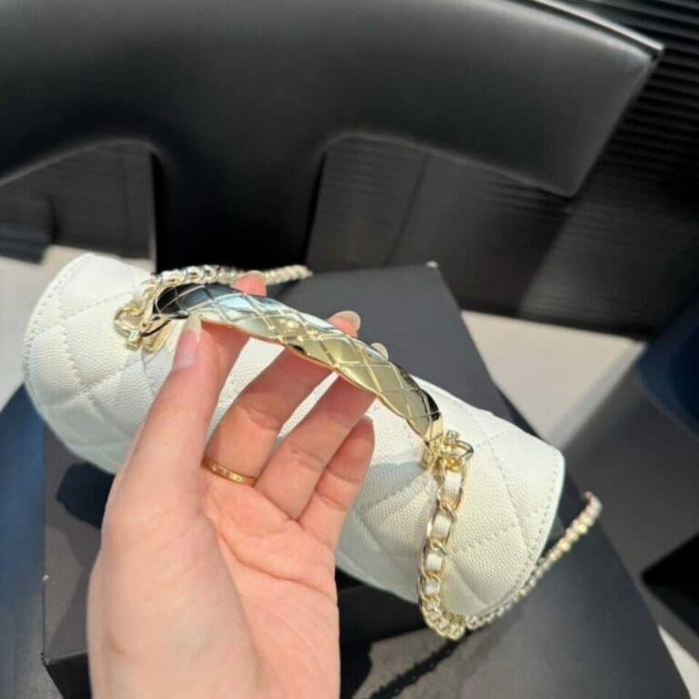 Chanel Clutch With Strap Shiny Crumpled With Imitation Pearls White 7.9 Inches Ap3803 B15603 10601