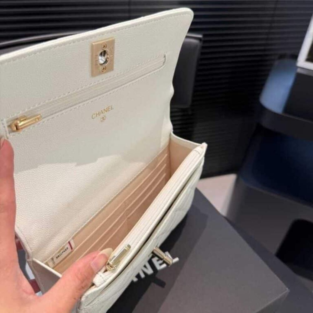Chanel Clutch With Strap Shiny Crumpled With Imitation Pearls White 7.9 Inches Ap3803 B15603 10601