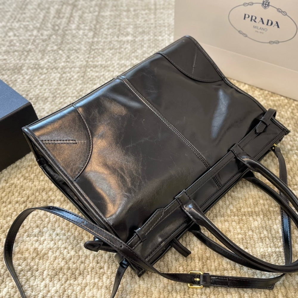 Prada Bonnie Extra Large Leather Handbag Black 42Cm 1BA439 2CYR F0002 V OOO